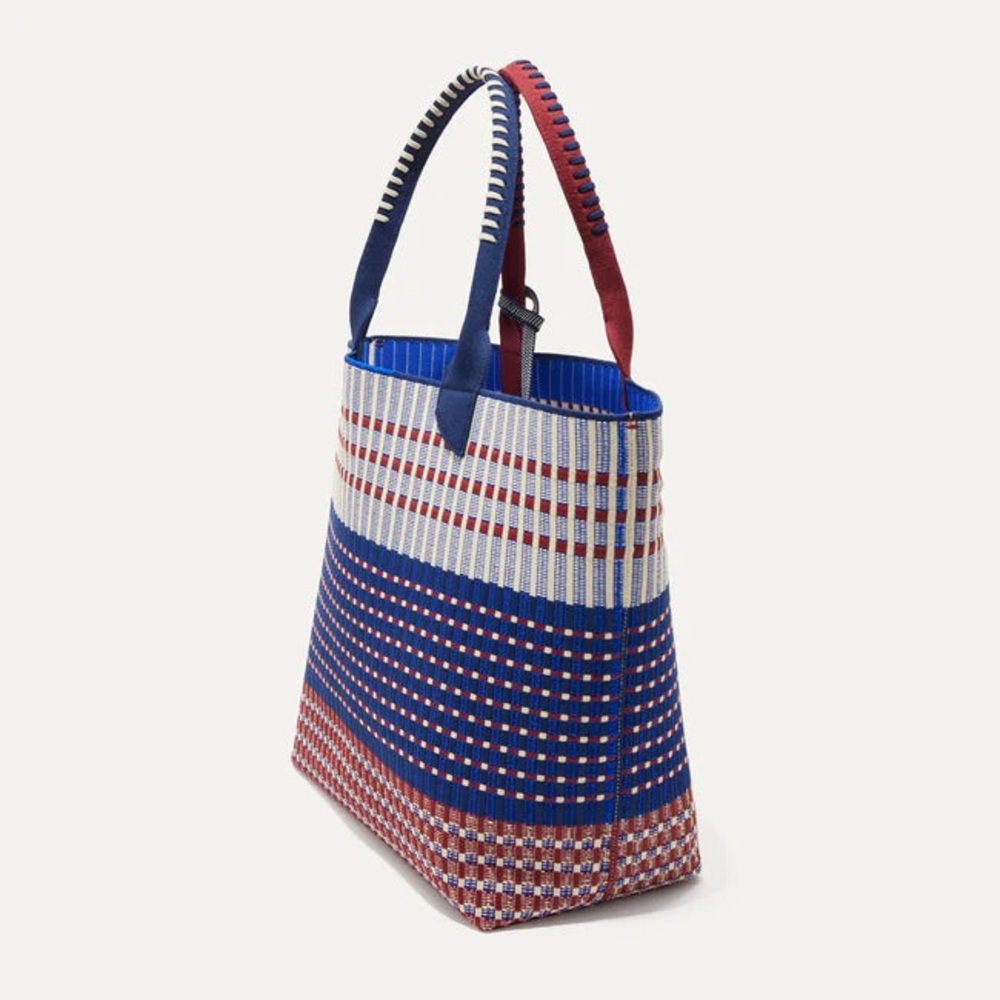Rothy’s lightweight Vogue tote - Picture 2 of 14